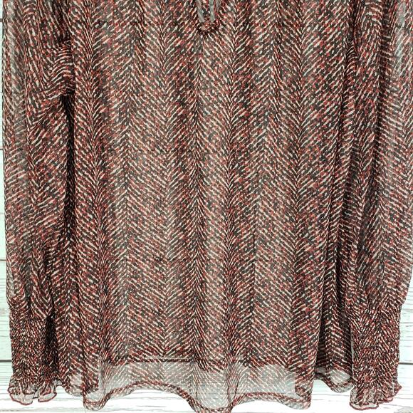 Chico's Herringbone Mesh Sheer Smocked Detail Long Sleeve Top Size 3 - Picture 5 of 11